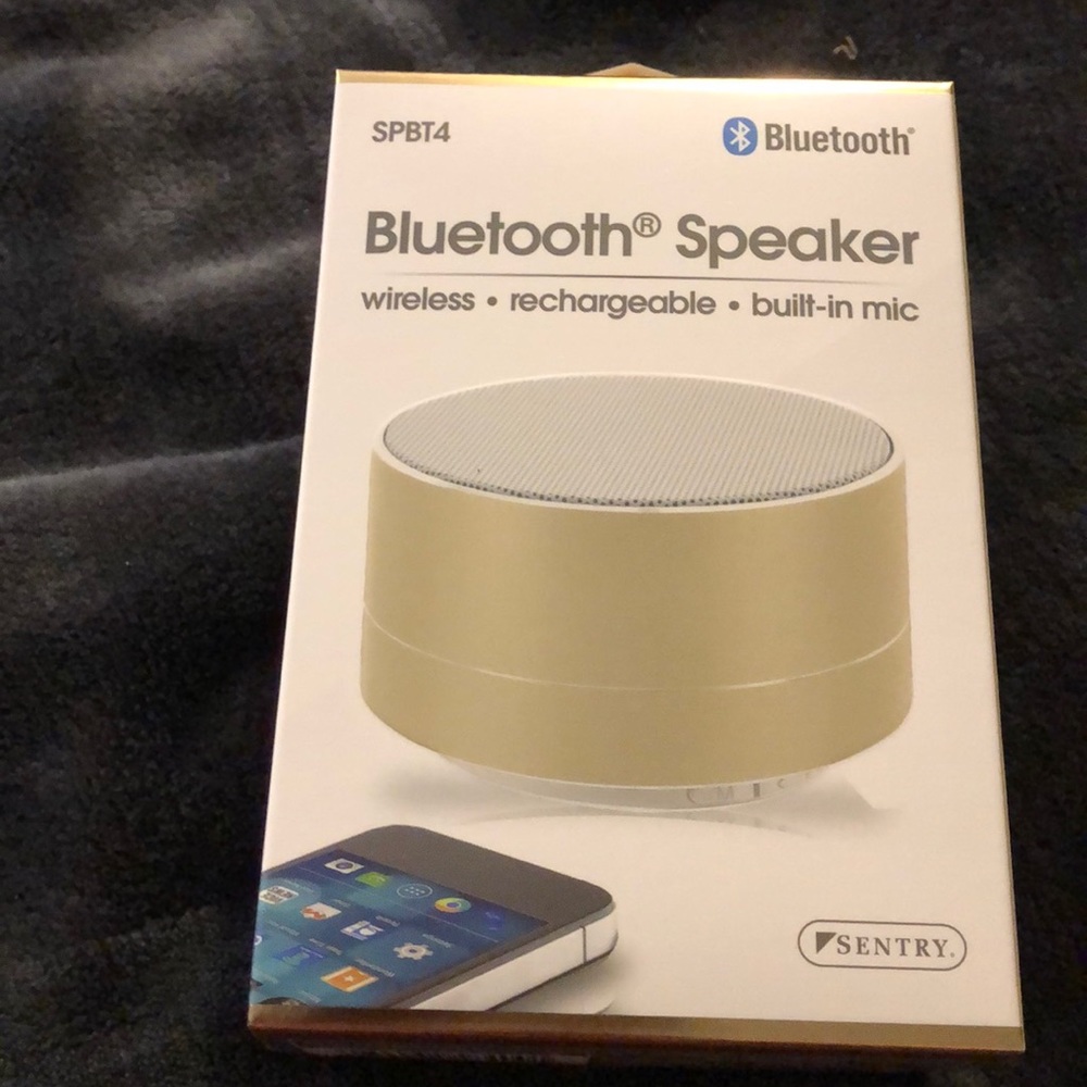 Wireless Bluetooth speaker